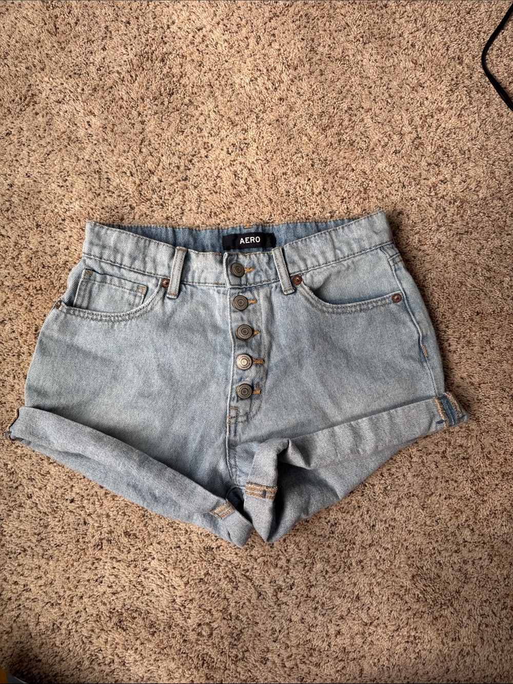 aeropostale light wash mom shorts